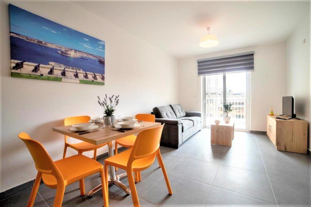 Isky Apartments Gzira Bagian luar foto